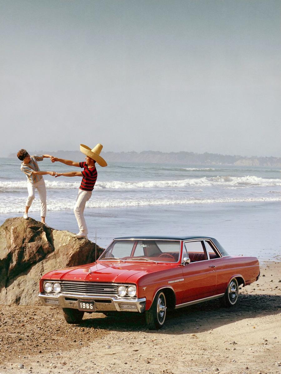  Buick Skylark Gran Sport Coupe (44427) 1965 года  (фото 2 из 4)